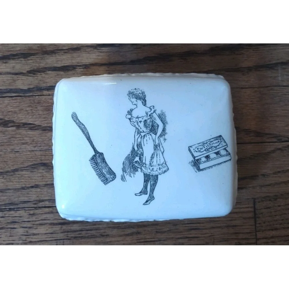 Vintage Porcelain Vanity Trinket Box – Victorian Boudoir Style – Made in Japan